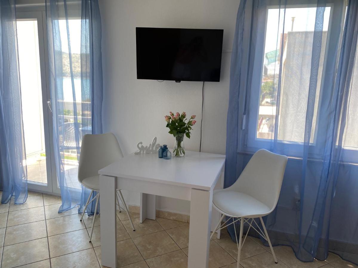 Studio Apartments M&N Trogir Exteriör bild