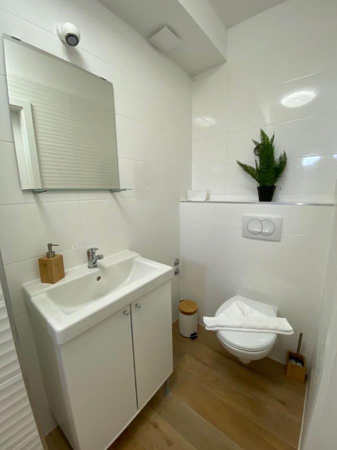 Studio Apartments M&N Trogir Exteriör bild