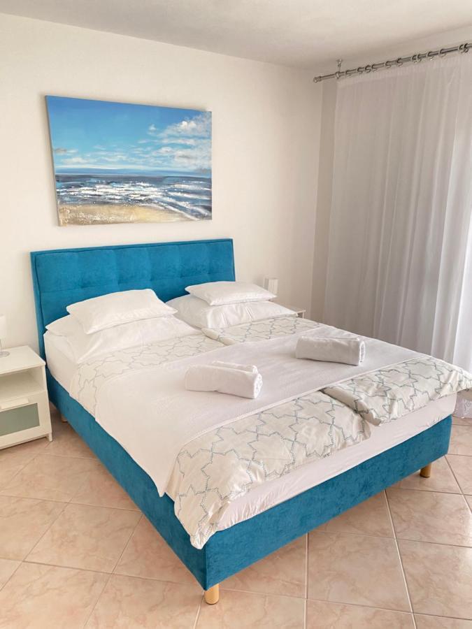 Studio Apartments M&N Trogir Exteriör bild