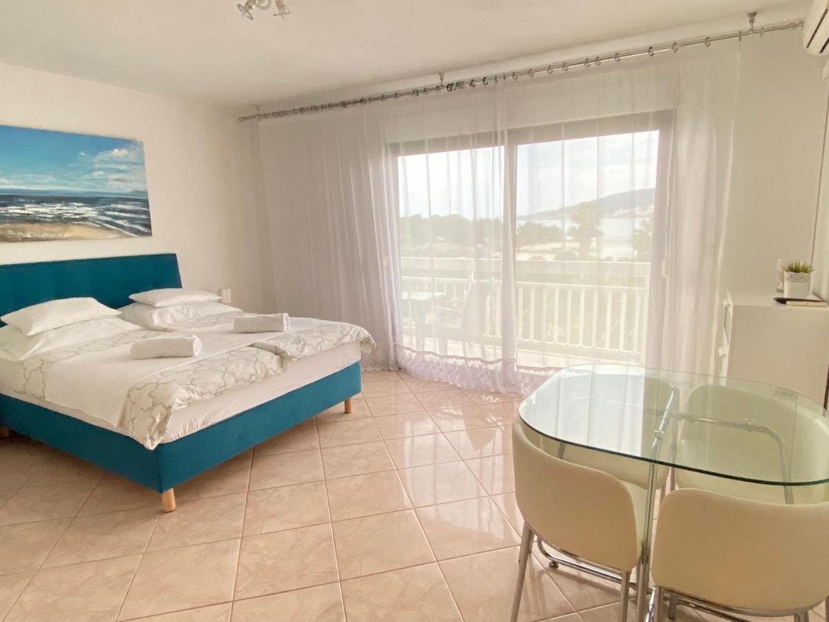 Studio Apartments M&N Trogir Exteriör bild