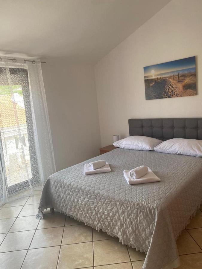 Studio Apartments M&N Trogir Exteriör bild