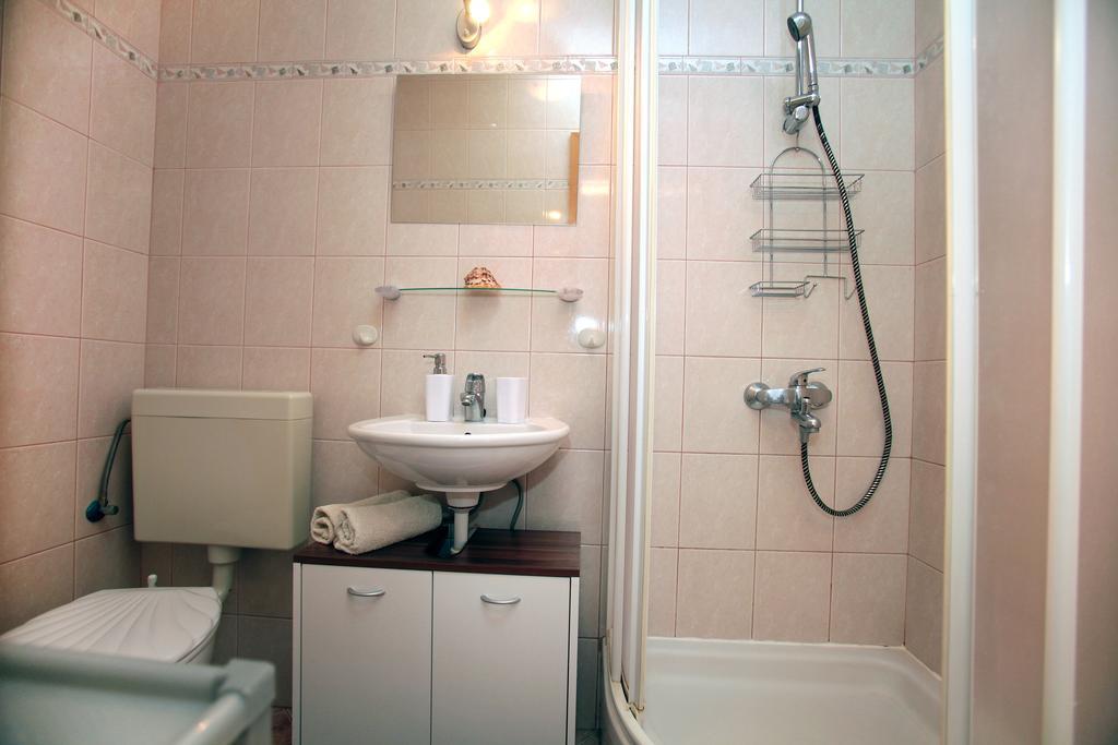 Studio Apartments M&N Trogir Exteriör bild