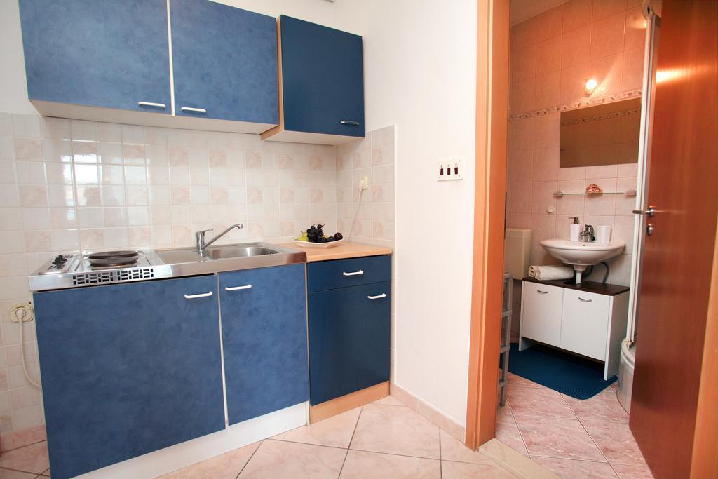 Studio Apartments M&N Trogir Exteriör bild
