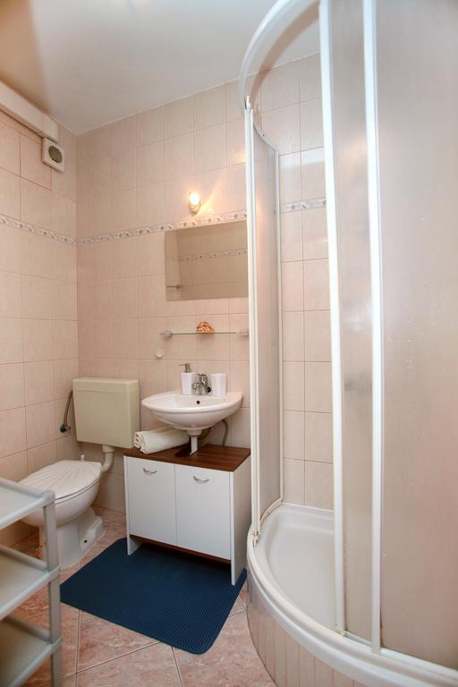 Studio Apartments M&N Trogir Exteriör bild